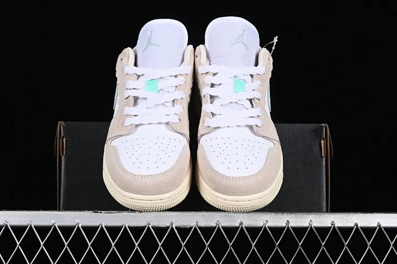 All categories Air Jordan Jordan series basketball shoes Air Jordan 1 Low G version pure original Air Jordan 1 Low AJ1 Joe 1 pink and white low-top cultural casual sneakers DZ5356-800